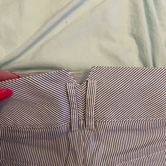 Blue and white striped shorts - Picture 4 of 5